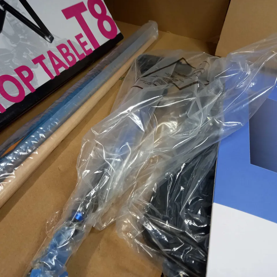 LOT OF APPROX 10 ASSORTED HOUSE HOLD ITEMS TO INCLUDE: TOY GUN, LAPTTOP TABLE, PRIVACY SCREEN