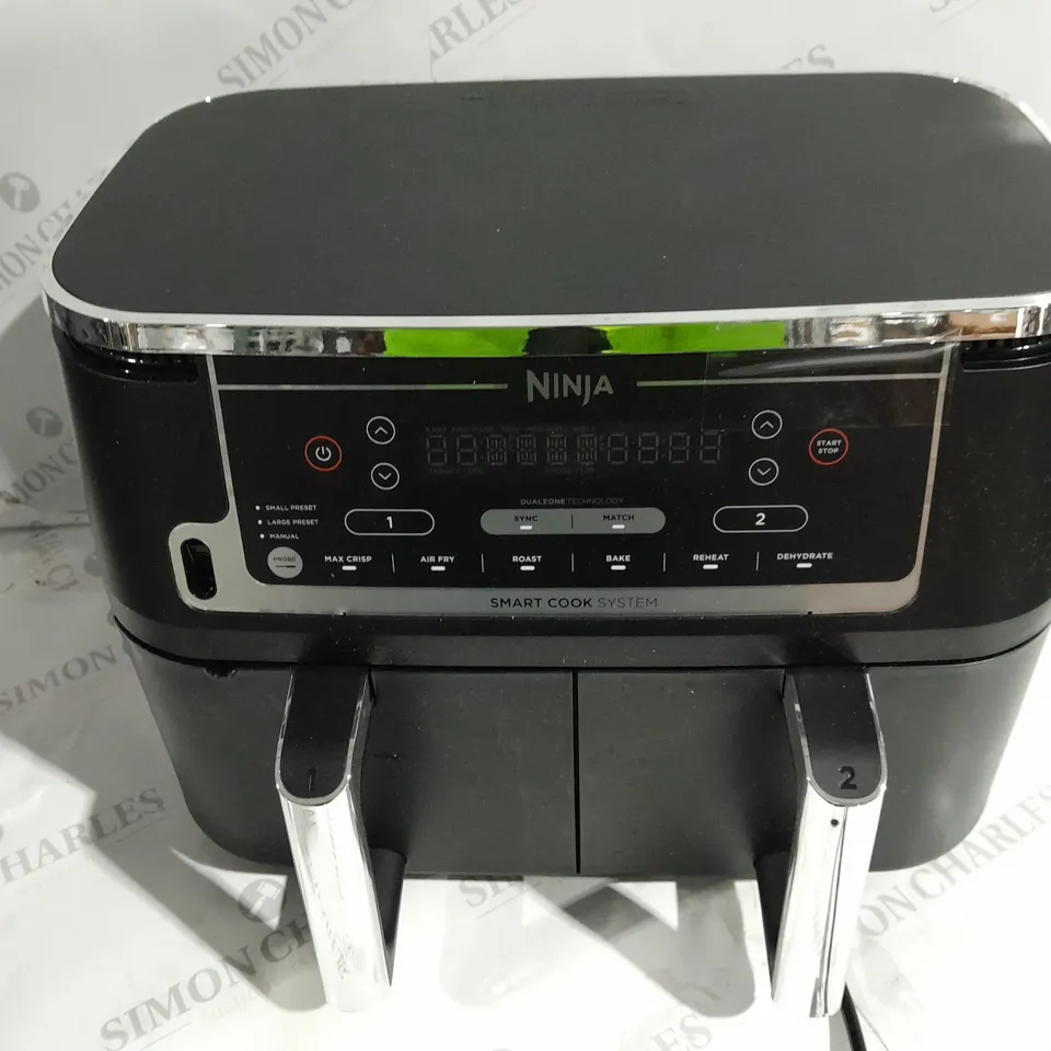 BOXED NINJA FOODI MAX 9.5L DUAL ZONE AIRFRYER AF451UK