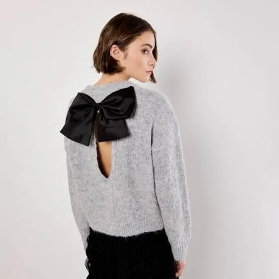 APRICOT BOW BACK LUREX FUZZY JUMPER - XS