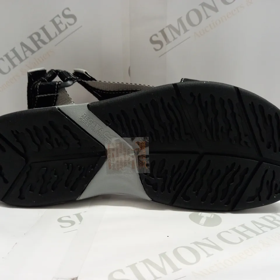 REGATTA LADY SANTA SOL SANDALS SIZE 7