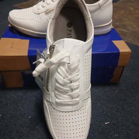 PAVERS WHITE SNEAKERS – UK 8 (US 9, EU 42) – PERFORATED TOE, SIDE ZIP