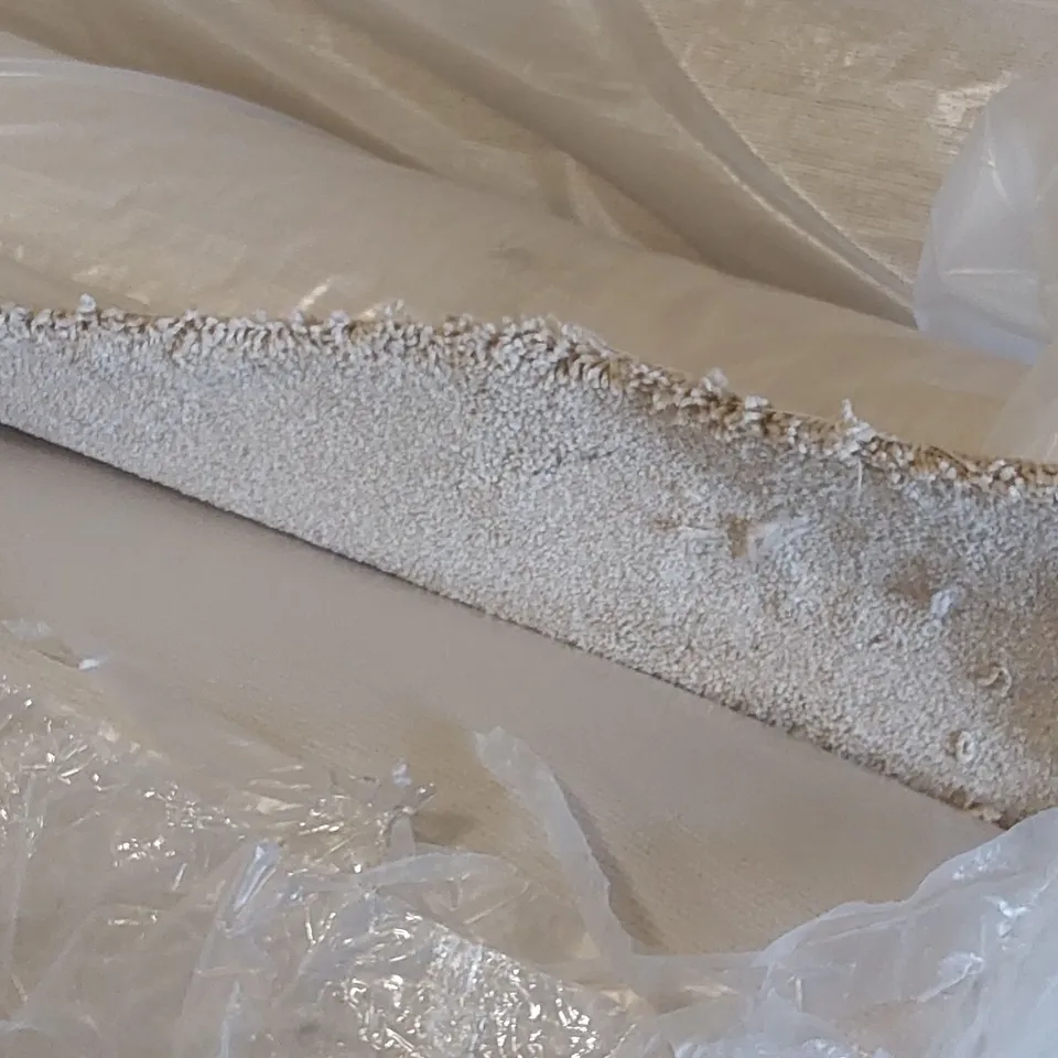 ROLL OF QUALITY FIRST IMPRESSIONS CHARMING CARPET - APPROXIMATELY 3.36 x 4m