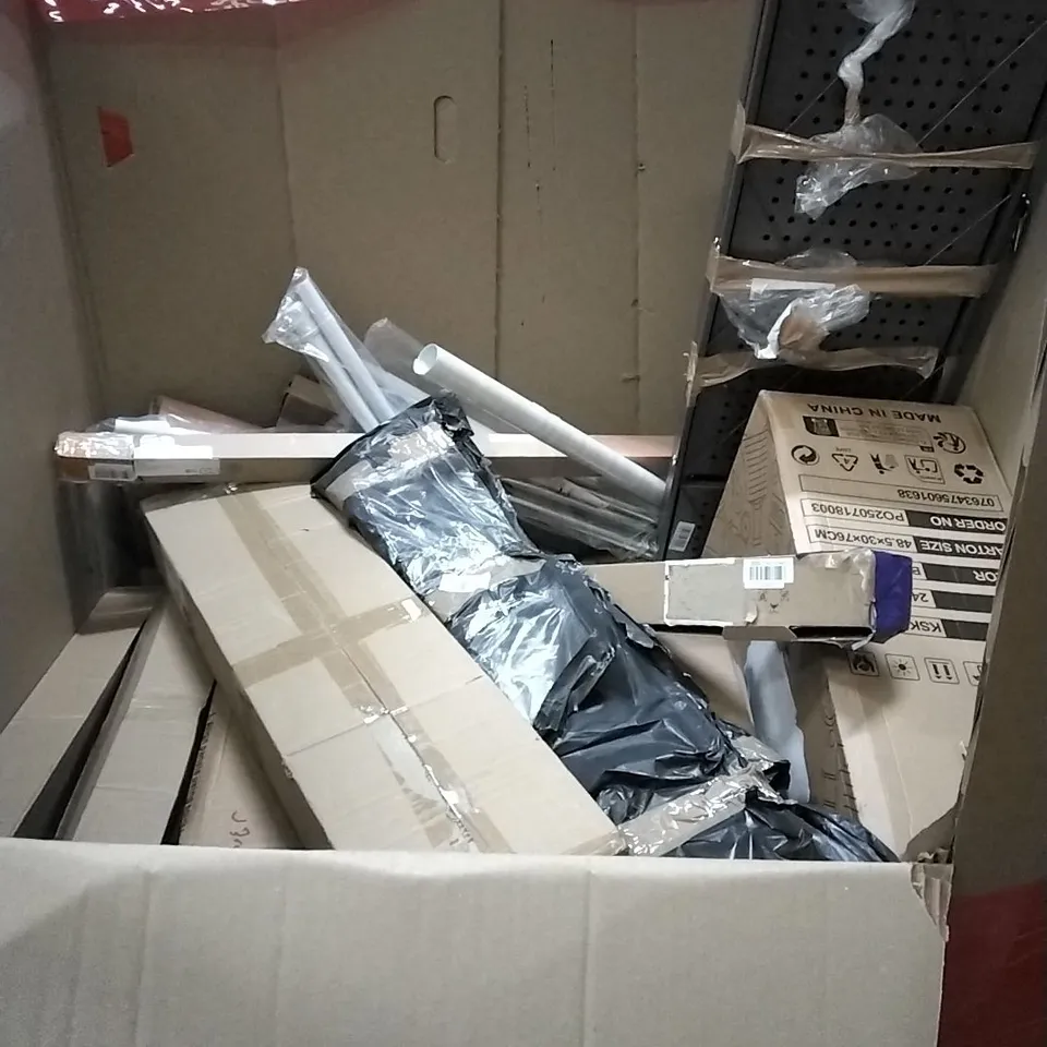 PALLET OF HOUSEHOLD ITEMS TO INCLUDE GOLF SWING TRAINER, SCOOTER, GLASS CHANDELIER, CHRISTMAS POP UP TREE AND OTHER ASSORTED ITEMS...