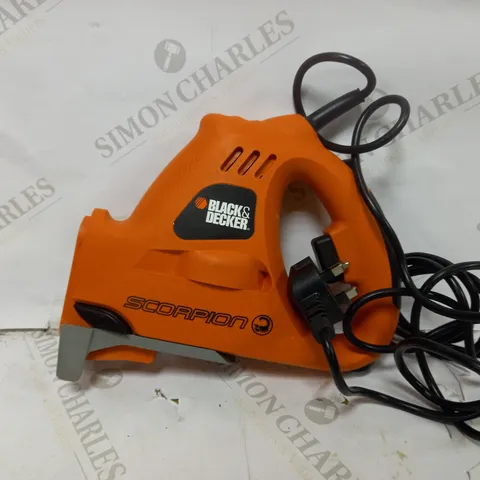 BLACK & DECKER SCORPION POWERED HANDSAW