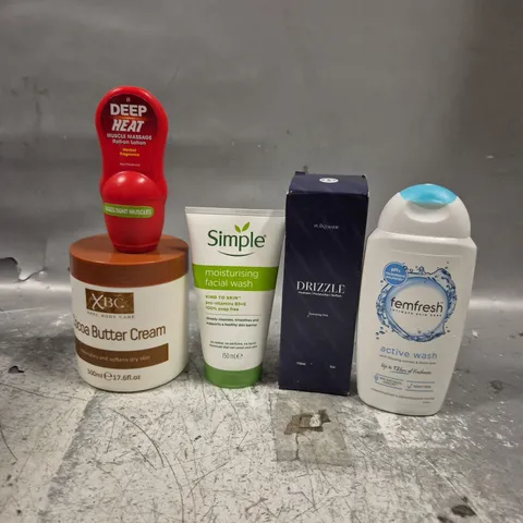 APPROXIMATELY 20 HEALTH AND BEAUTY PRODUCTS TO INCLUDE FEMFRESH ACTIVE WASH, SIMPLE FACIAL WASH AND COCOA BUTTER CREAM
