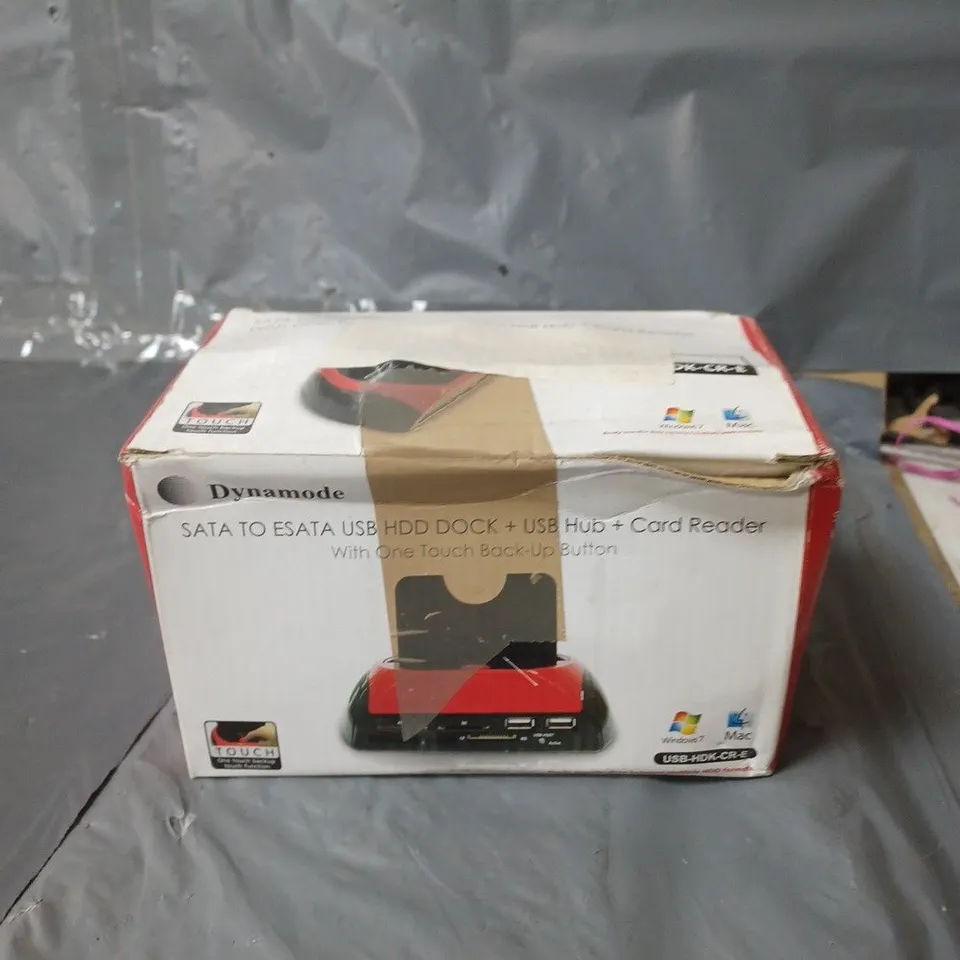 APPROXIMATELY 20 DYNAMODE SATA TO ESATA USB HDD DOCKS