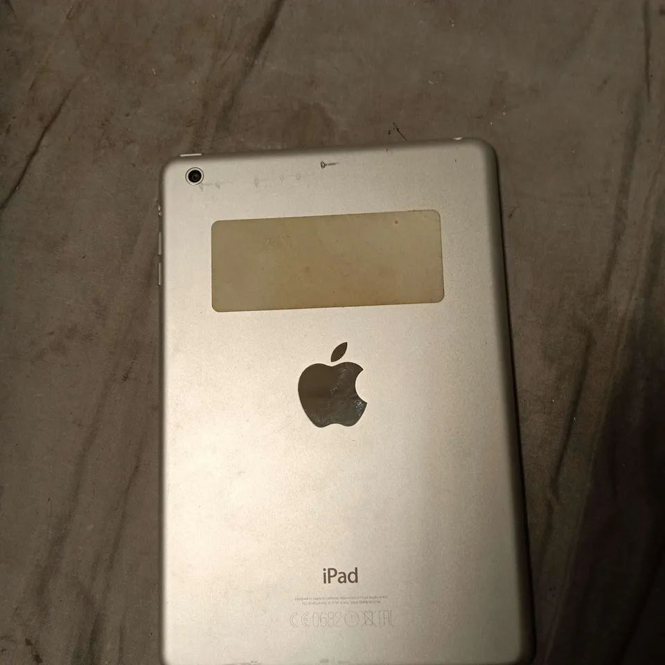 APPLE IPAD MINI (A1432)