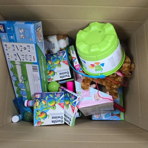 APPROXIMATELY 6 ASSORTED TOYS & GAMES PRODUCTS TO INCLUDE TURTLE TWINS GAME, PITTER PATTER PETS, MINI SOCCER GOAL, ETC - COLLECTION ONLY