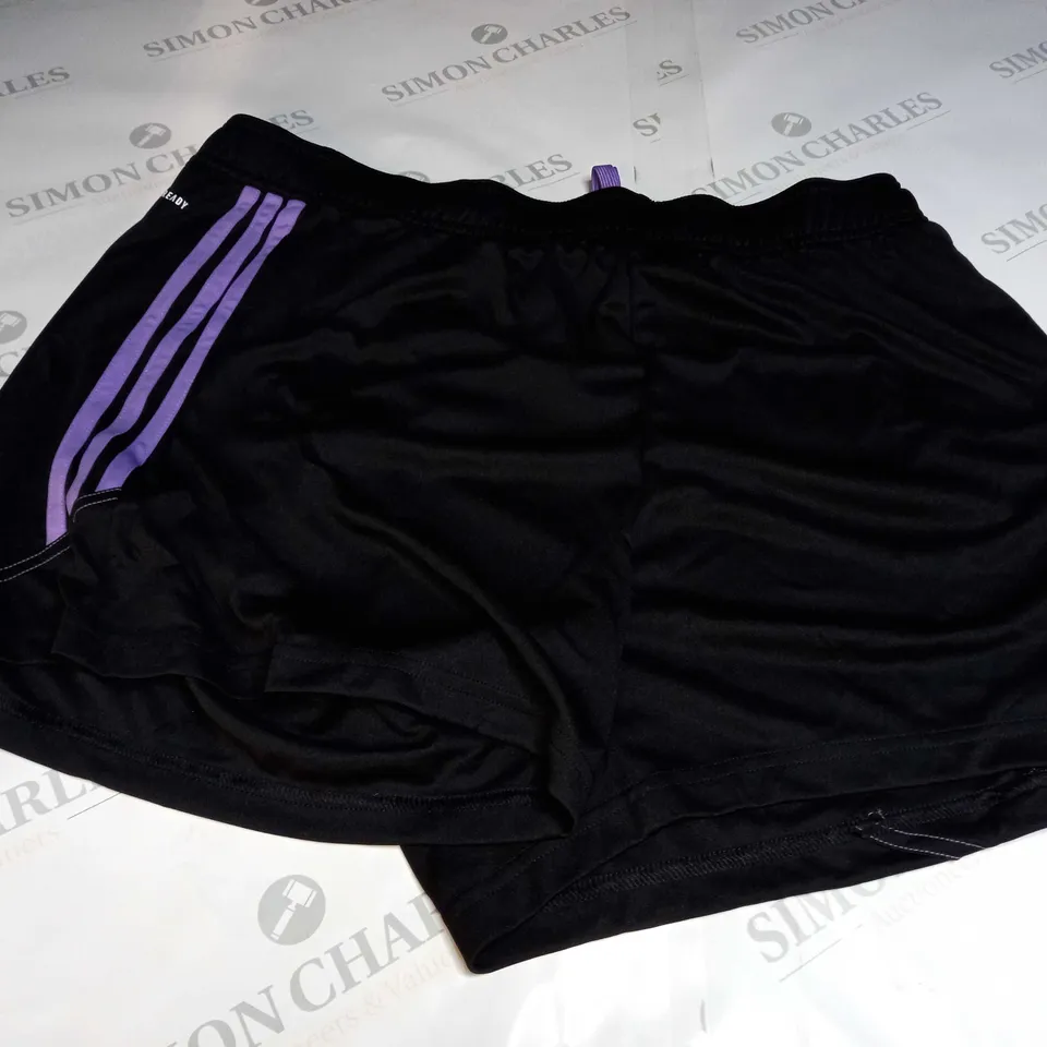 ADIDAS AEROREADY 3 STRIPE SHORTS IN BLACK/PURPLE - UK XL