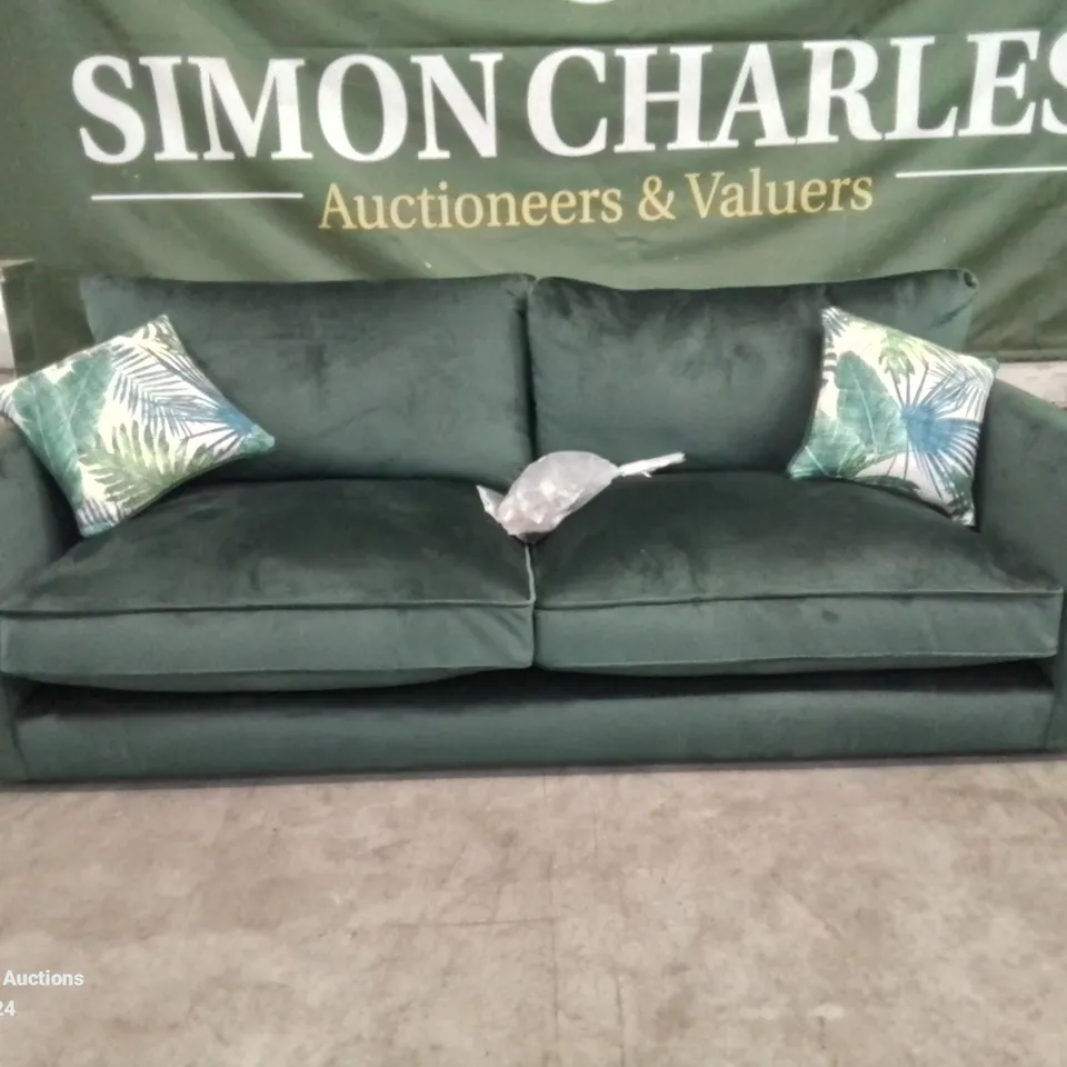 QUALITY DESIGNER 3 SEATER SOFT VELVET UPHOLSTERED GREEN SOFA WITH SCATTER CUSHIONS