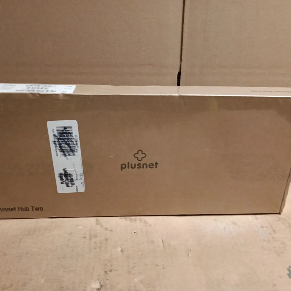 PLYUSNET HUB TWO BOXED SEALED