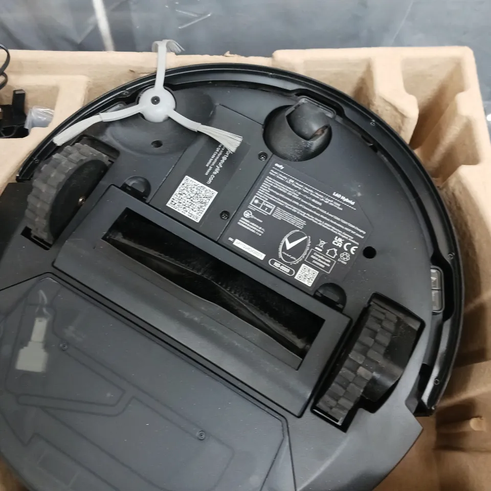 BOXED EUFY ROBOVAC L60 HYBRID ROBOTIC VACUUM CLEANER