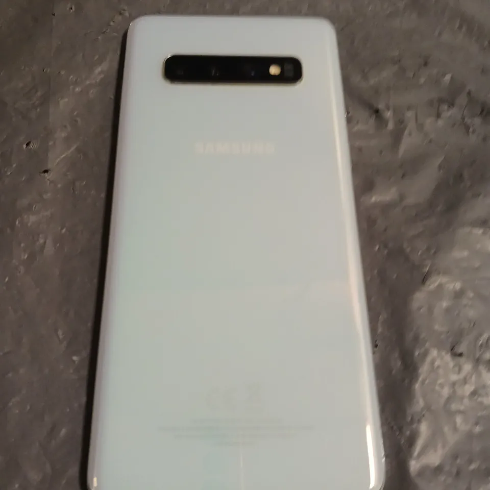 SAMSUNG GALAXY S10 SMARTPHONE