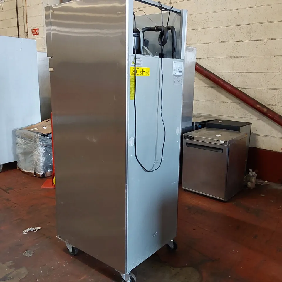 POLAR G592-02 G-SERIES COMMERCIAL UPRIGHT FRIDGE 600LTR