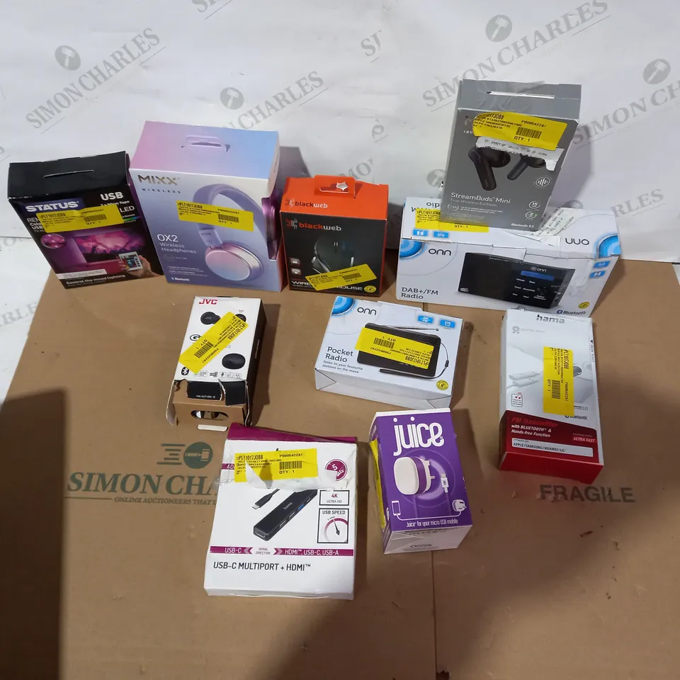 LOT OF APPROXIMATELY 10 ASSORTED ELECTRICAL ITEMS TO INCLUDE BLACKWEB MOUSE, ONN RADIO, MIXX WIRELESS HEADPHONES ETC