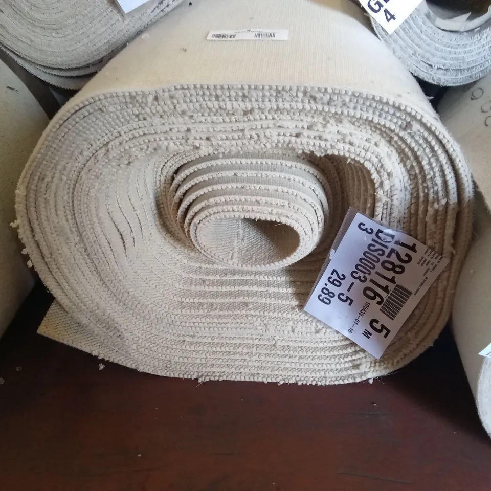 ROLL OF QUALITY DISCOVERY PIONEER CARPET // APPROX SIZE: 5 x 29.89m