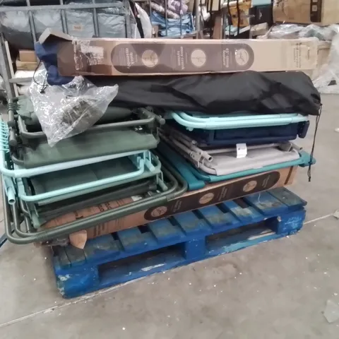 PALLET CONTAINING X3 GARDEN PARASOLS,APPROXIMATELY 6 SUN LOUNGERS,5 CAMPING CHAIRS 