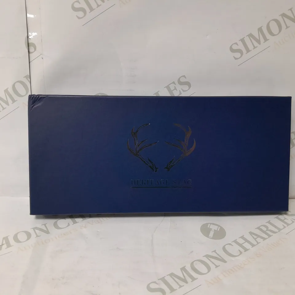 BOXED HERITAGE STAG GLOVES IN RED ONE SIZE 