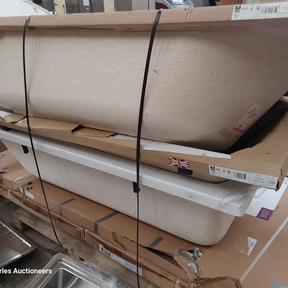 PALLET OF 3 ASSORTED BATHS, BATH SCREENS