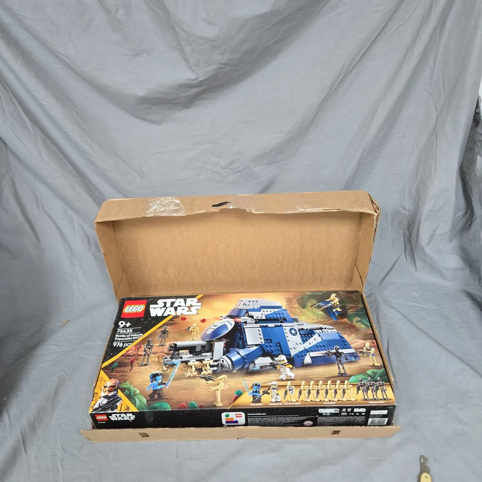 LEGO STAR WARS SET – BLUE SPACECRAFT WITH MINIFIGURES, BOXED