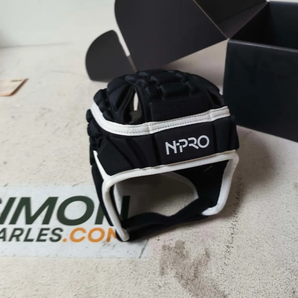 NIPRO HEAD GUARD – SMALL ADULT 55CM, BLACK & WHITE