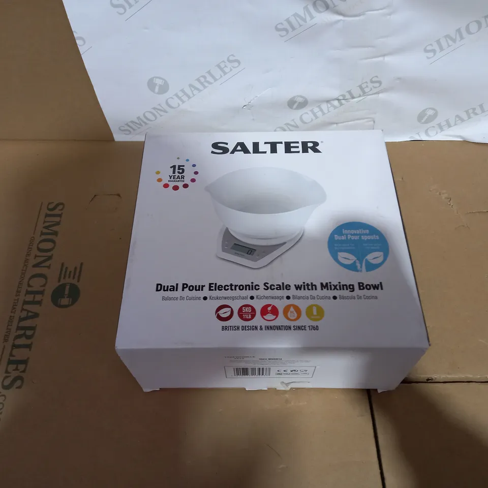 SALTER DUAL POUR ELECTRONIC SCALE WITH MIXING BOWL