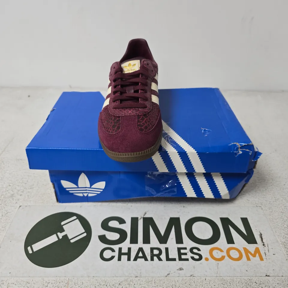 BOXED PAIR OF ADIDAS SAMBA OG W TRAINERS IN MAROON - UK 6.5