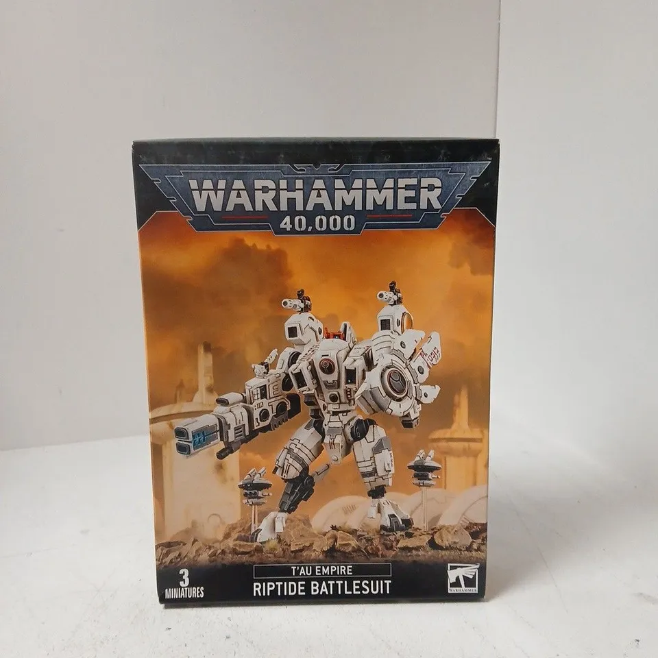 BOXED WARHAMMER 40000 TAU XV104 RIPTIDE BATTLESUIT