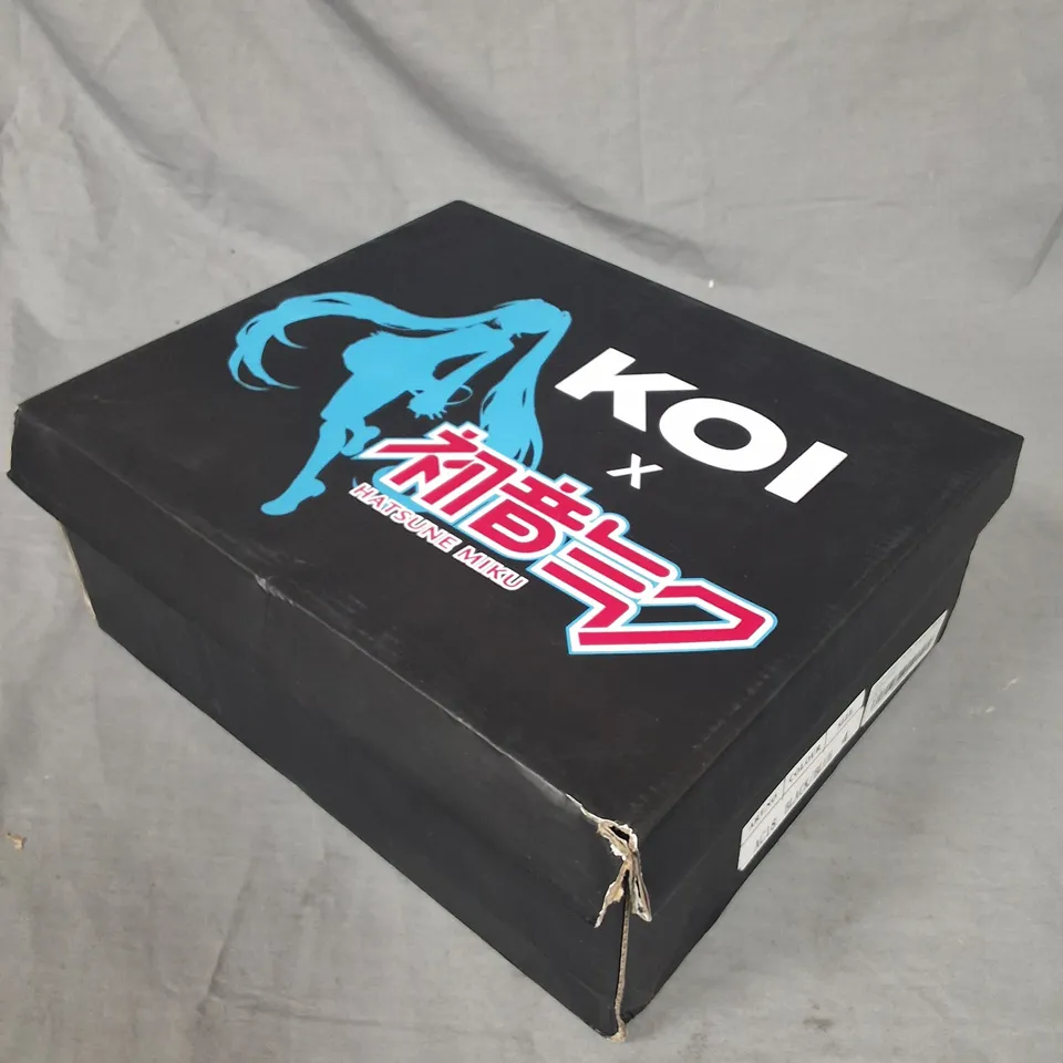 BOXED KOI HATSUNE MIKU ANDROID CHUNKY TRAINERS IN BLACK - UK4