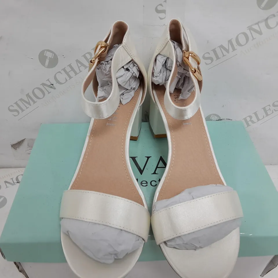BOXED PAIR OF AJVANI HALLIE300 IVORY SATIN - SIZE 6