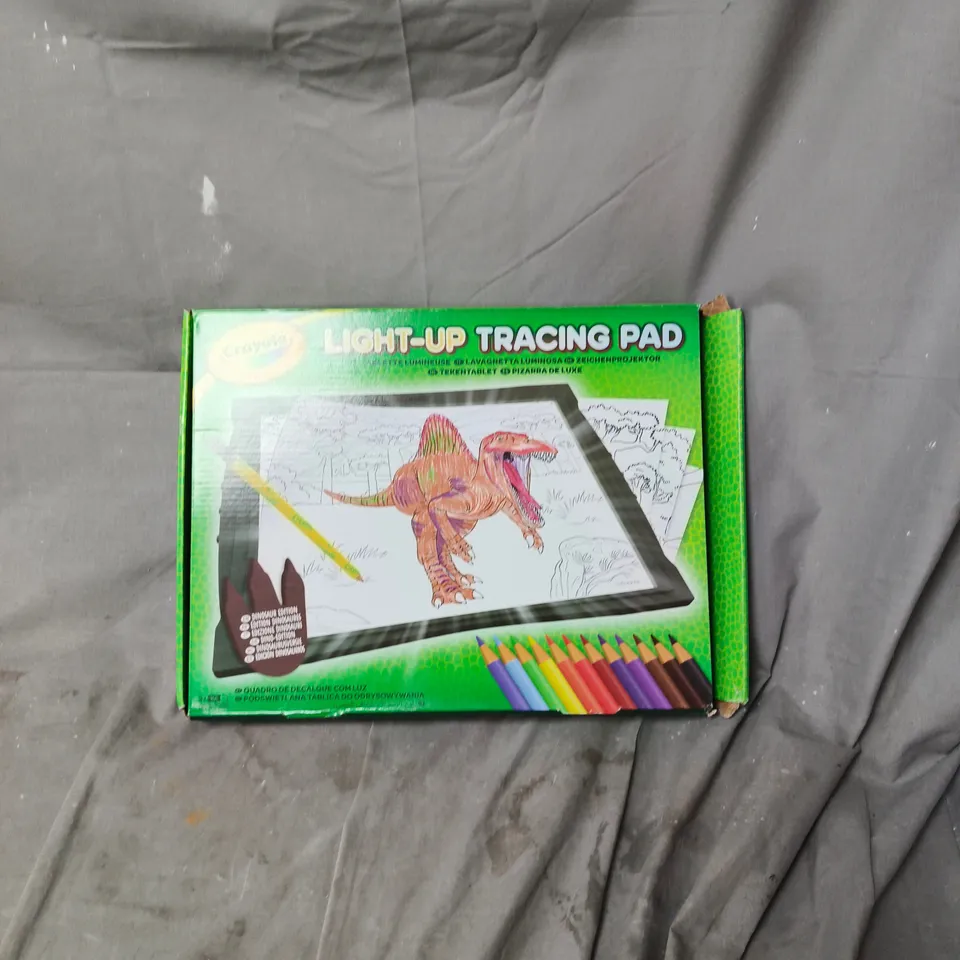 BOXED CRAYOLA DINOSAUR LIGHT-UP TRACING PAD