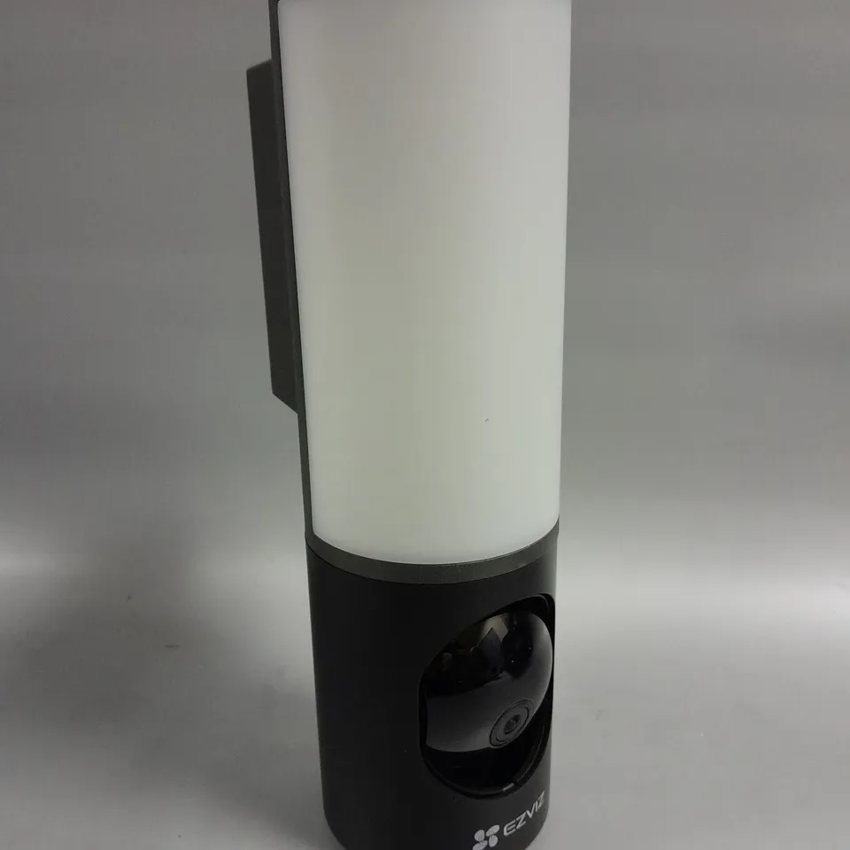 BOXED EZVIZ LC3 SMART SECURITY LIGHT CAMERA	