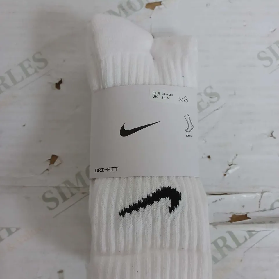 NIKE DRI FIT WHITE SOCKS PAIR OF 3 - UK 2-5 