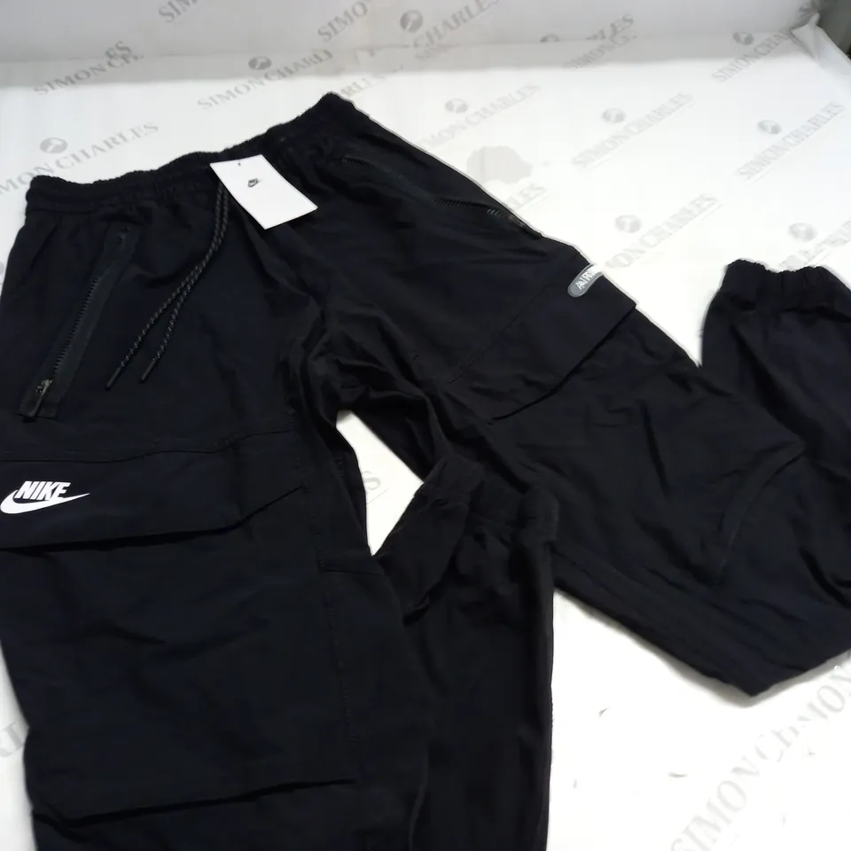 NIKE AIR MAX BLACK TRACK PANTS - S