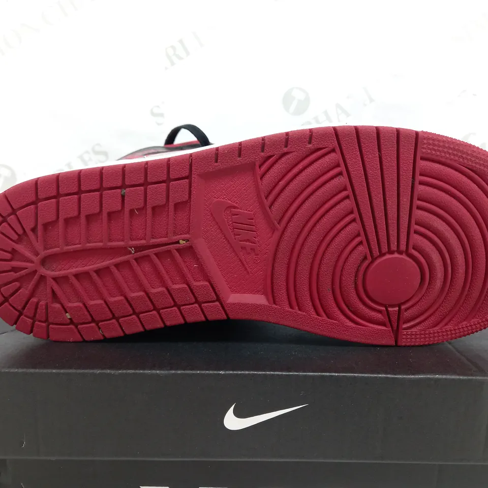 BOXED PAIR OF NIKE AIR JORDAN 1'S IN BLACK & RED - UK 8