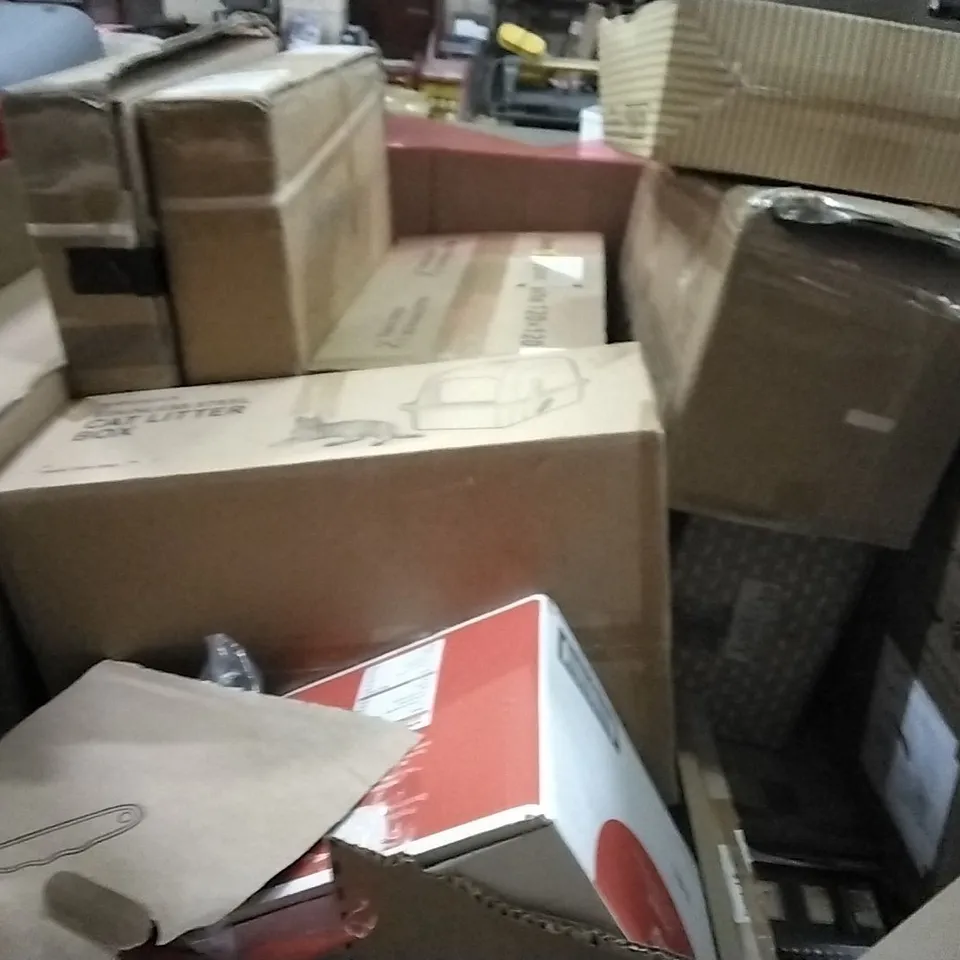 PALLET OF ASSORTED PRODUCTS AND HOUSEHOLD GOODS TO INCLUDE;WOODEN BABY WALKER,STAINLESS STEEL CAT LITTER TRAY,T-REX TOY