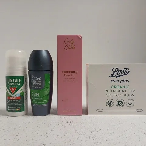 APPROXIMATELY 15 ASSORTED COSMETIC ITEMS INCLUDING VARIOUS MAKES AND BRANDS - COLLECTION ONLY
