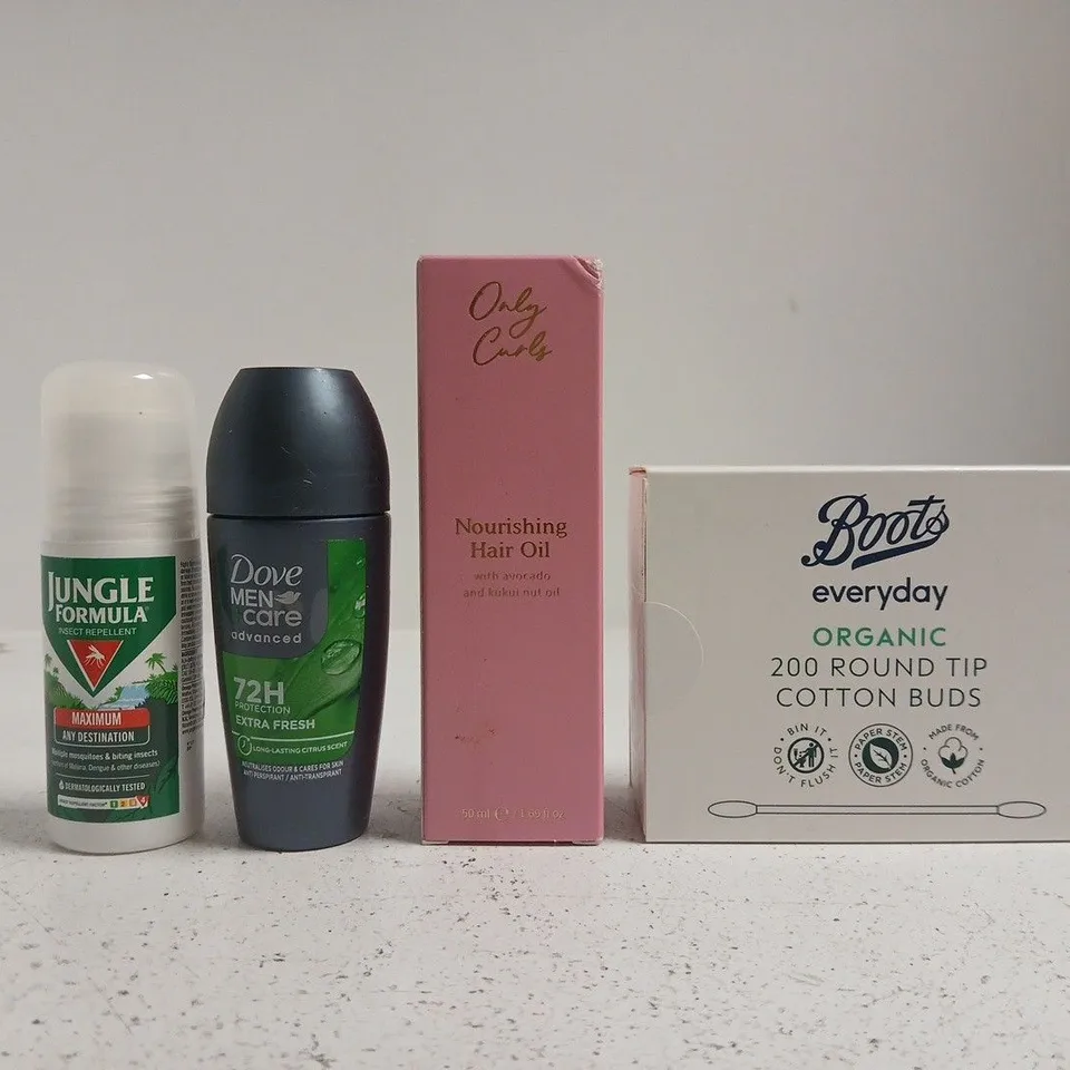 APPROXIMATELY 15 ASSORTED COSMETIC ITEMS INCLUDING VARIOUS MAKES AND BRANDS - COLLECTION ONLY