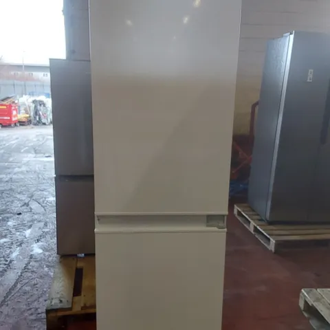 KENWOOD KIFF5022 INTEGRATED 50/50 FRIDGE FREEZER - SLIDING HINGE