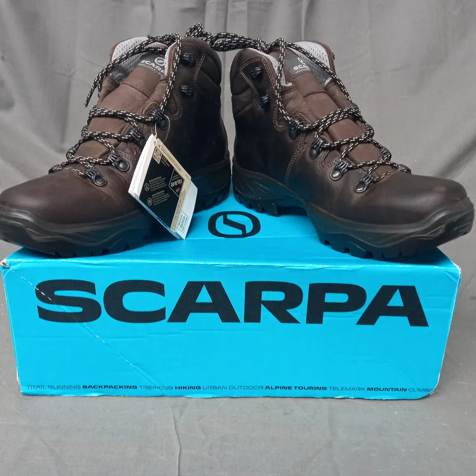 BOXED PAIR OF SCARPA TERRA GTX BOOTS IN BROWN UK SIZE 6.5