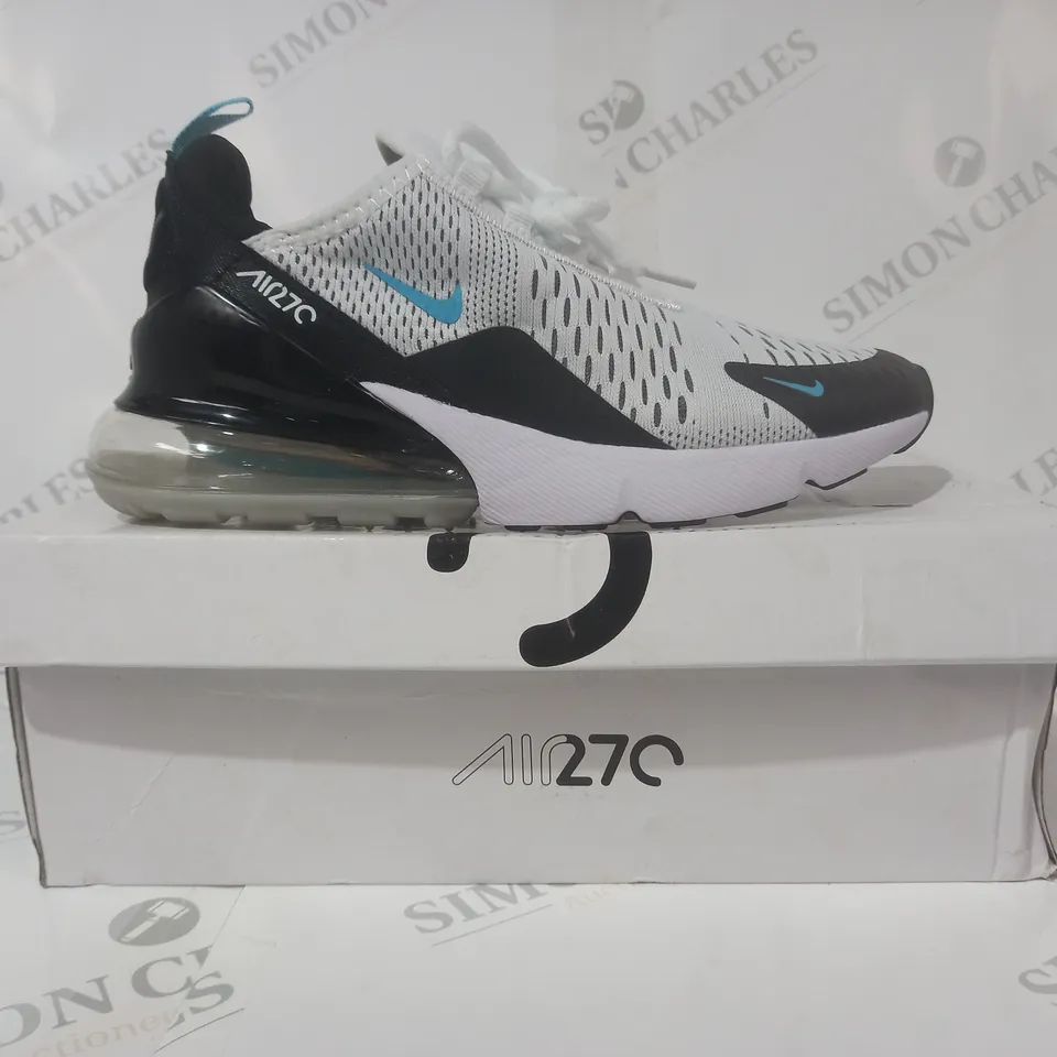 BOXED PAIR OF NIKE AIR MAX 270 SHOES IN WHITE/BLACK/BLUE UK SIZE 4.5