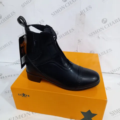 BOXED PAIR OF SAXON ZIP PADDOCK SIZE 4 BLACK BOOTS