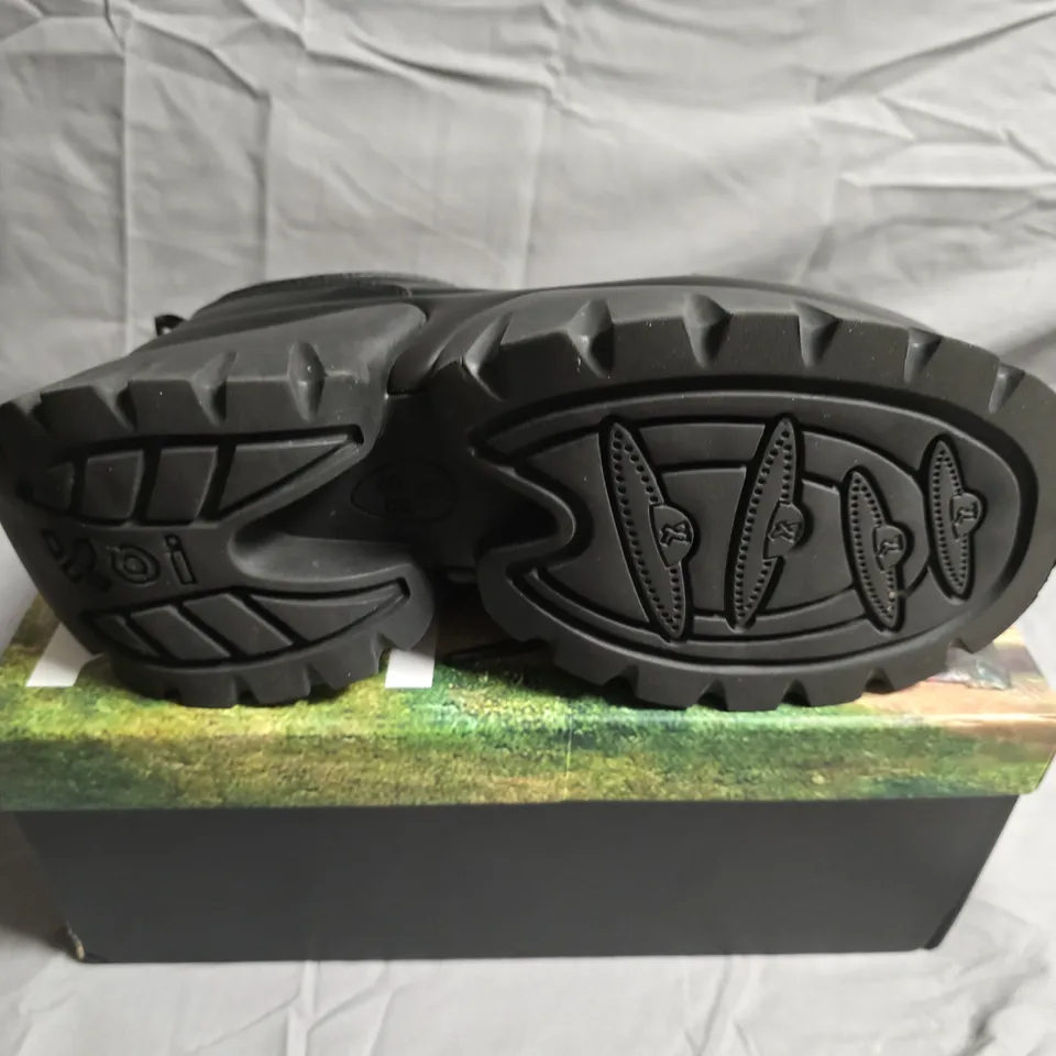 BOXED PAIR OF KOI FOOTWEAR CHRONICLES MONSTER PLATFORM TRAINERS - UK SIZE 6