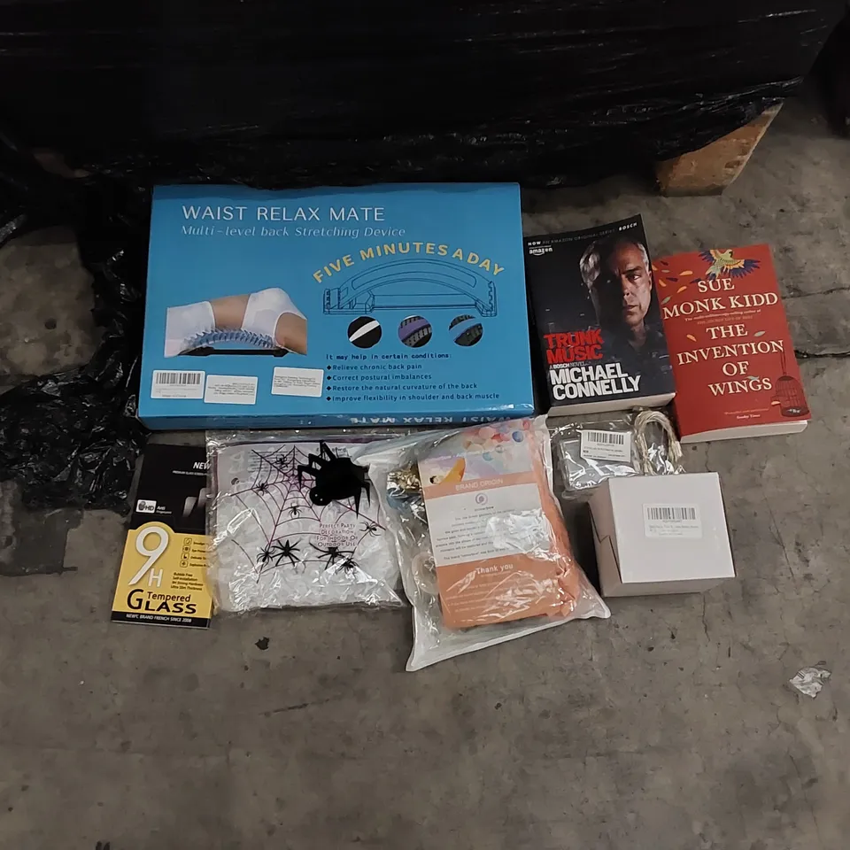 PALLET OF ASSORTED ITEMS INCLUDING: BACK STRETCHER, BOOKS, HALLOWEEN DECORATIONS, GLASS PHONE SCREEN PROTECTOR, BIRTHDAY PARTY SUPPLIES, FAIRY LIGHTS