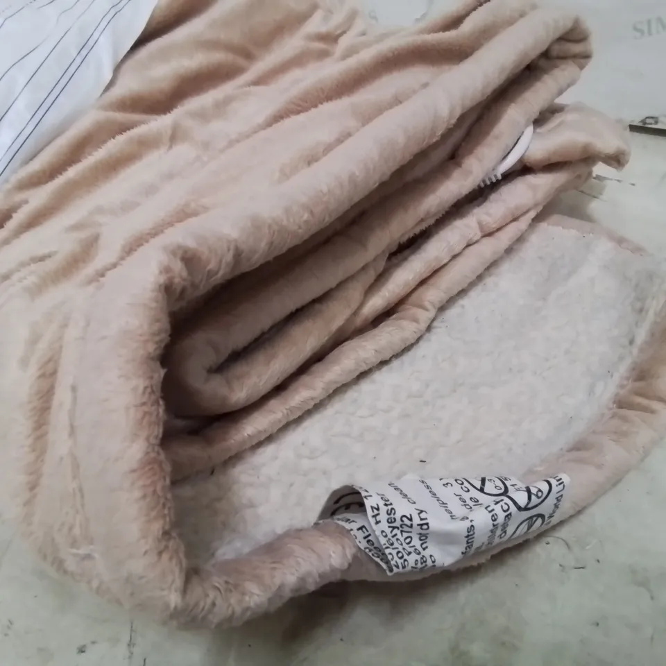 SUPER POLAR ELECTRIC FLEECE 160 X 120 CM BLANKET