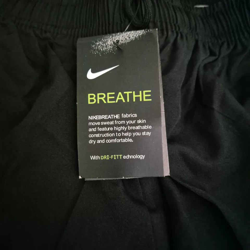 NIKE MEN'S BLACK TRAINING SHORTS, BREATHABLE DRI-FIT FABRIC, 3XL