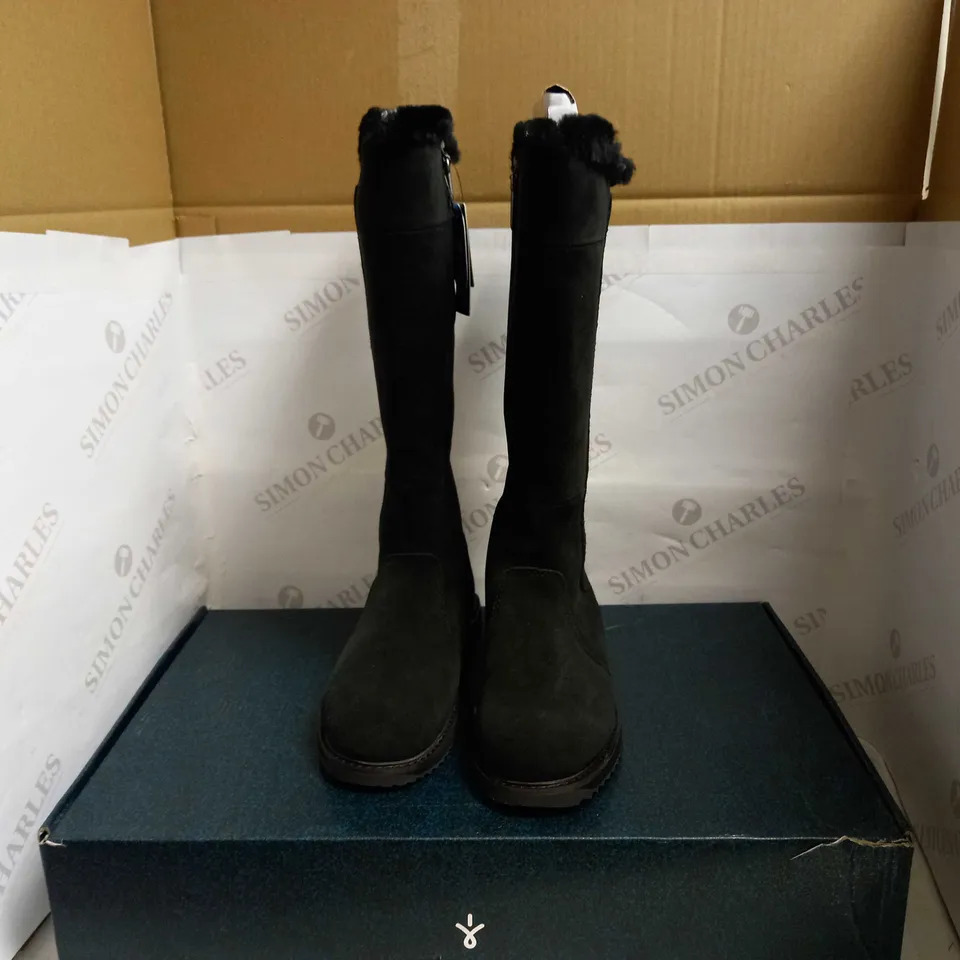 EMU AUSTRALIA MOONTA WATERPROOF KNEE LEATHER BOOTS BLACK UK SIZE 4