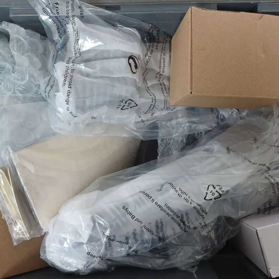 BOX OF ASSORTED HOUSE HOLD ITEMS TO INCLUDE YALE LOCK - FLASH LIGHT - FISHING GEAR 