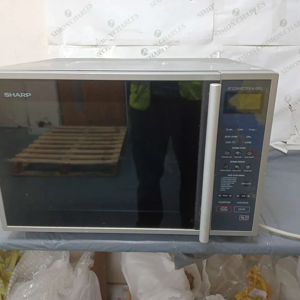 SHARP JET CONVECTION AND GRILL UNBOXED 
