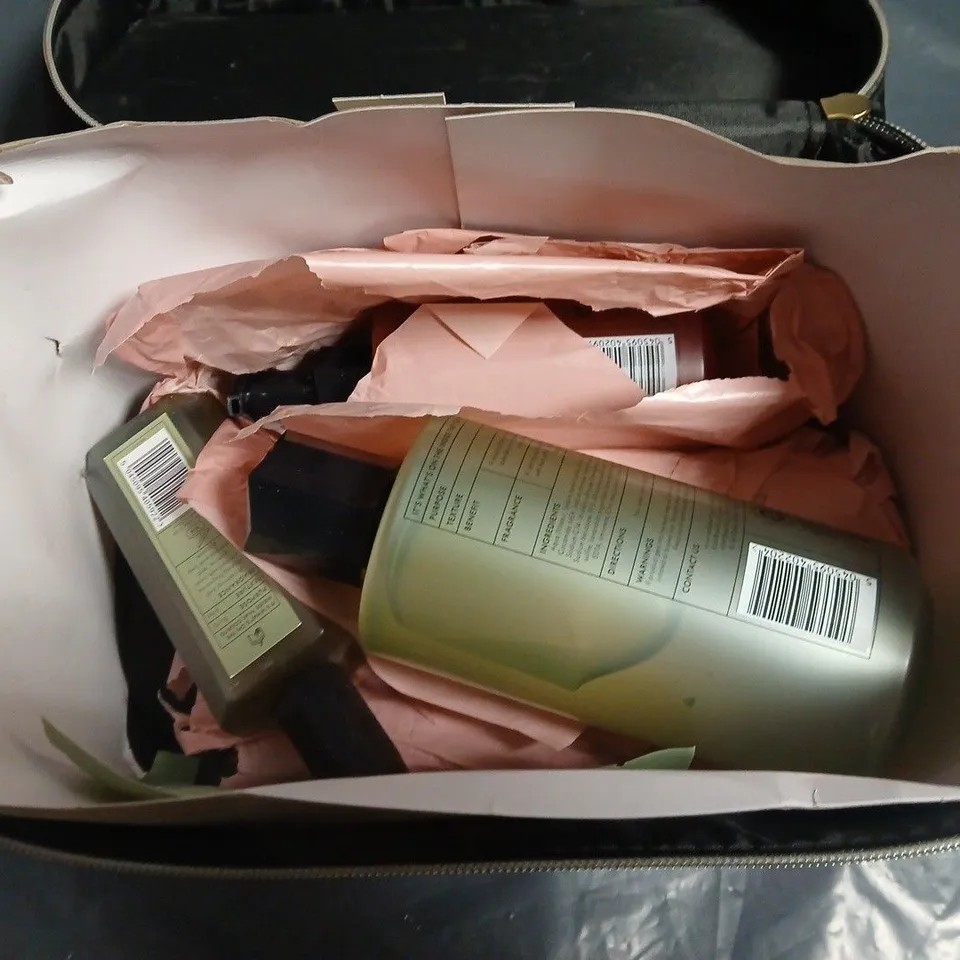 TED BAKER LONDON FLORAL COSMETIC BAG – BLISSFUL MOMENTS GIFT SET